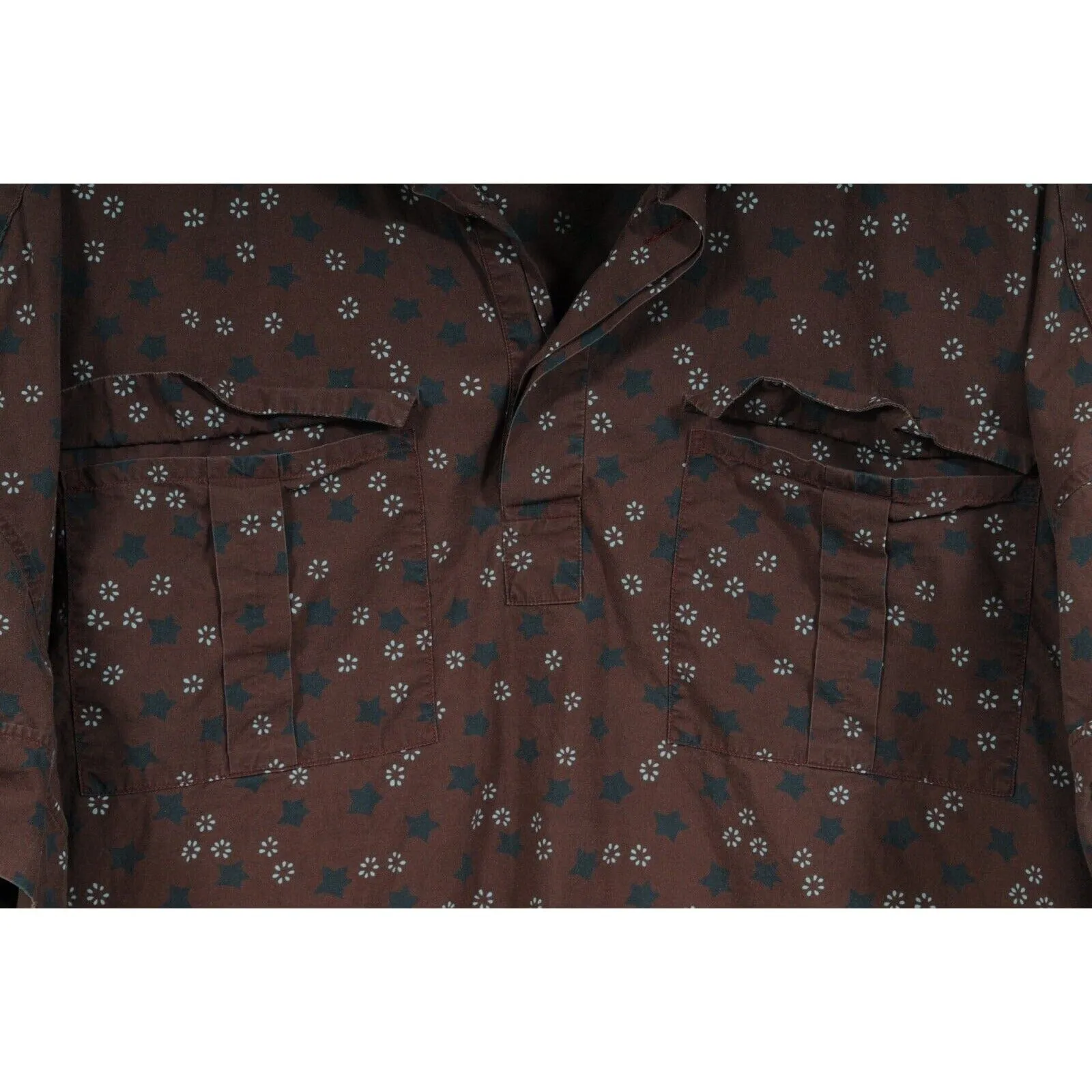 3/4 Burgundy Red Star Button Down Shirt