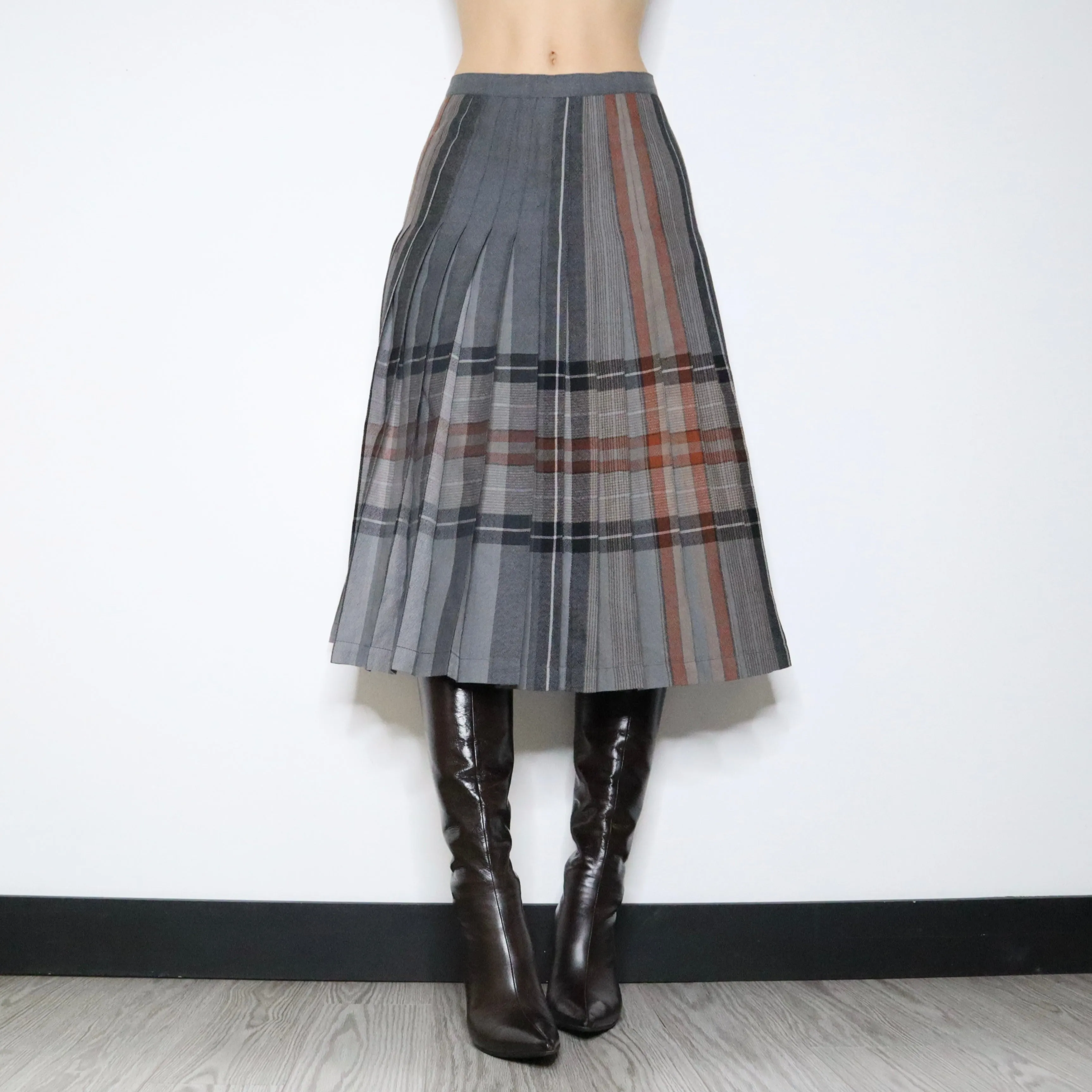 60s Pleated Plaid Maxi Skirt (S/M)