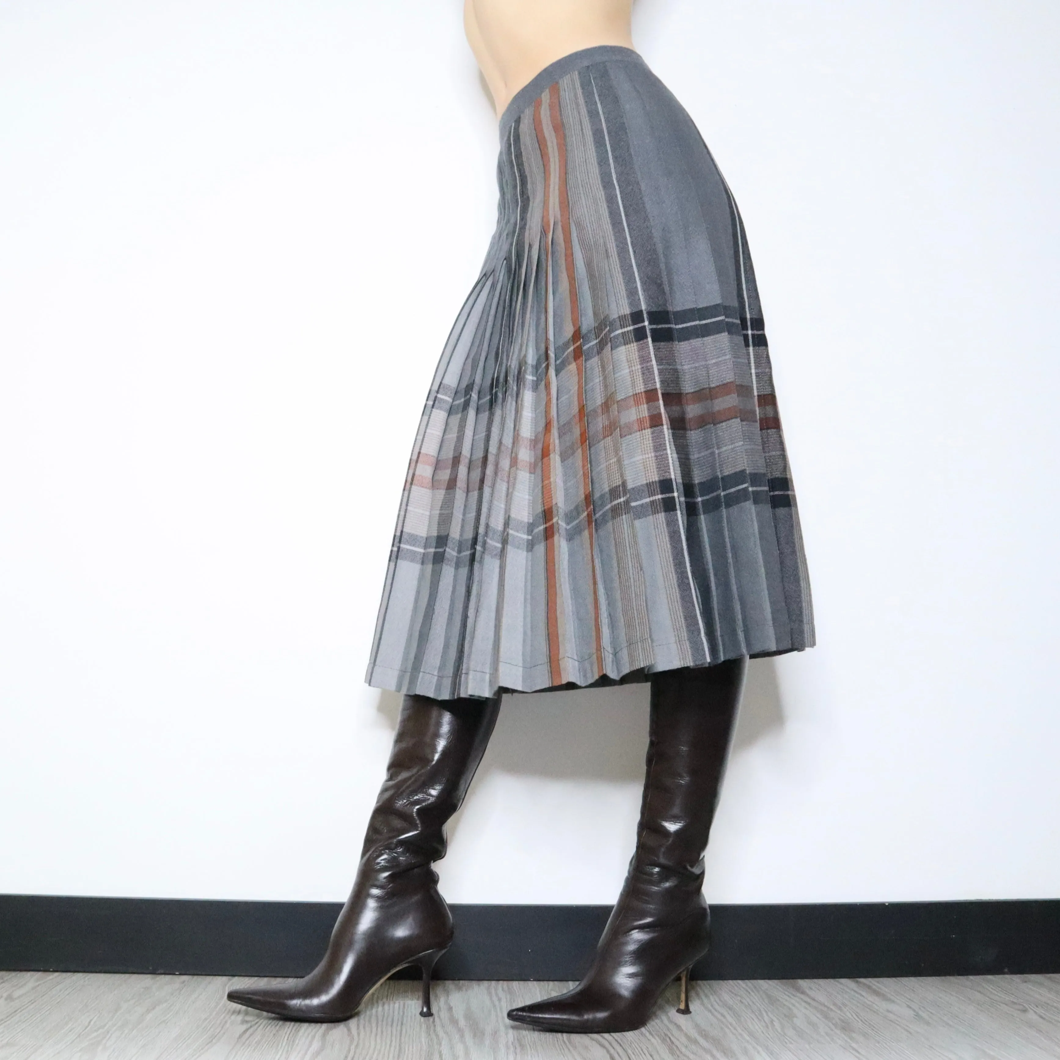 60s Pleated Plaid Maxi Skirt (S/M)