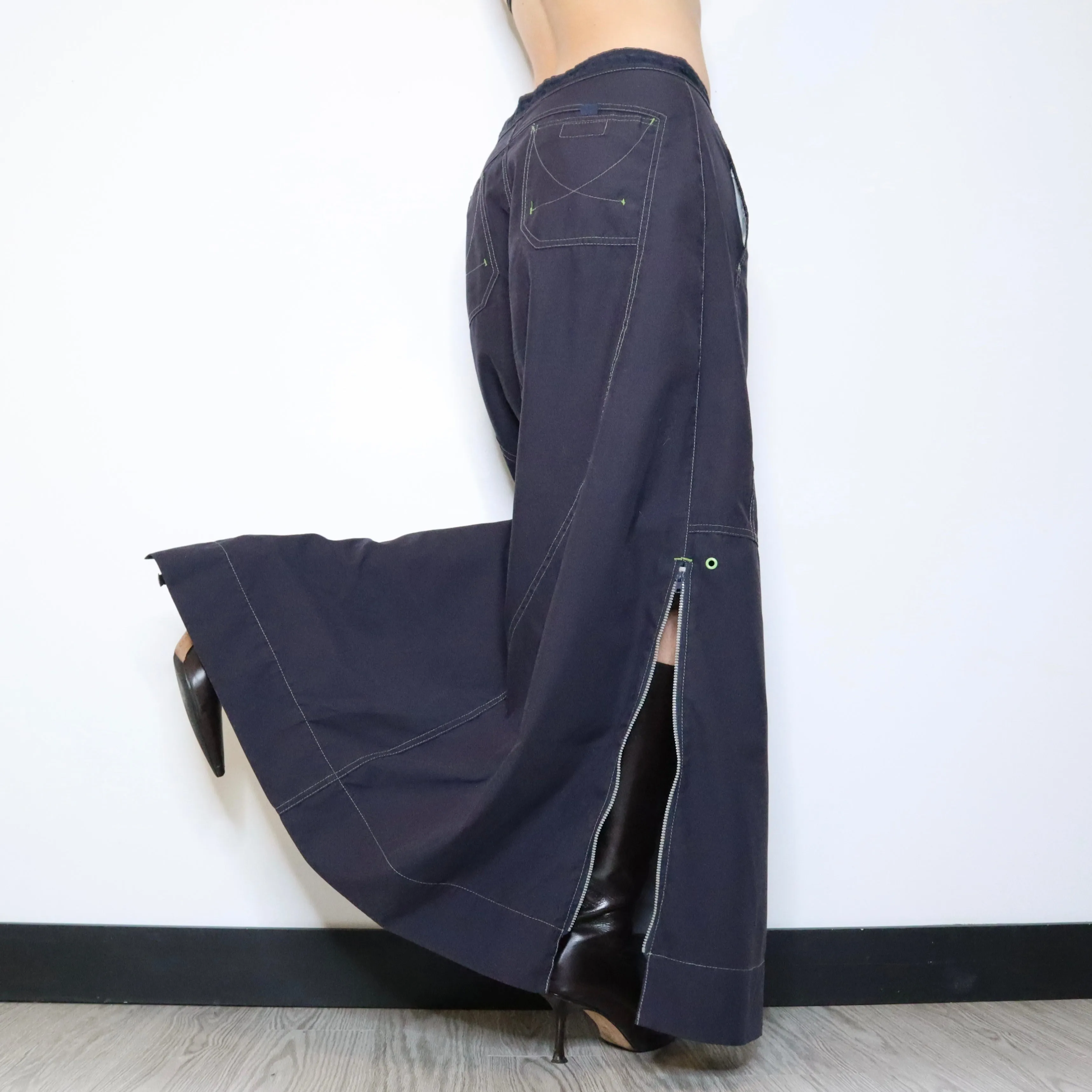 90s Navy Cargo Maxi Skirt (M)