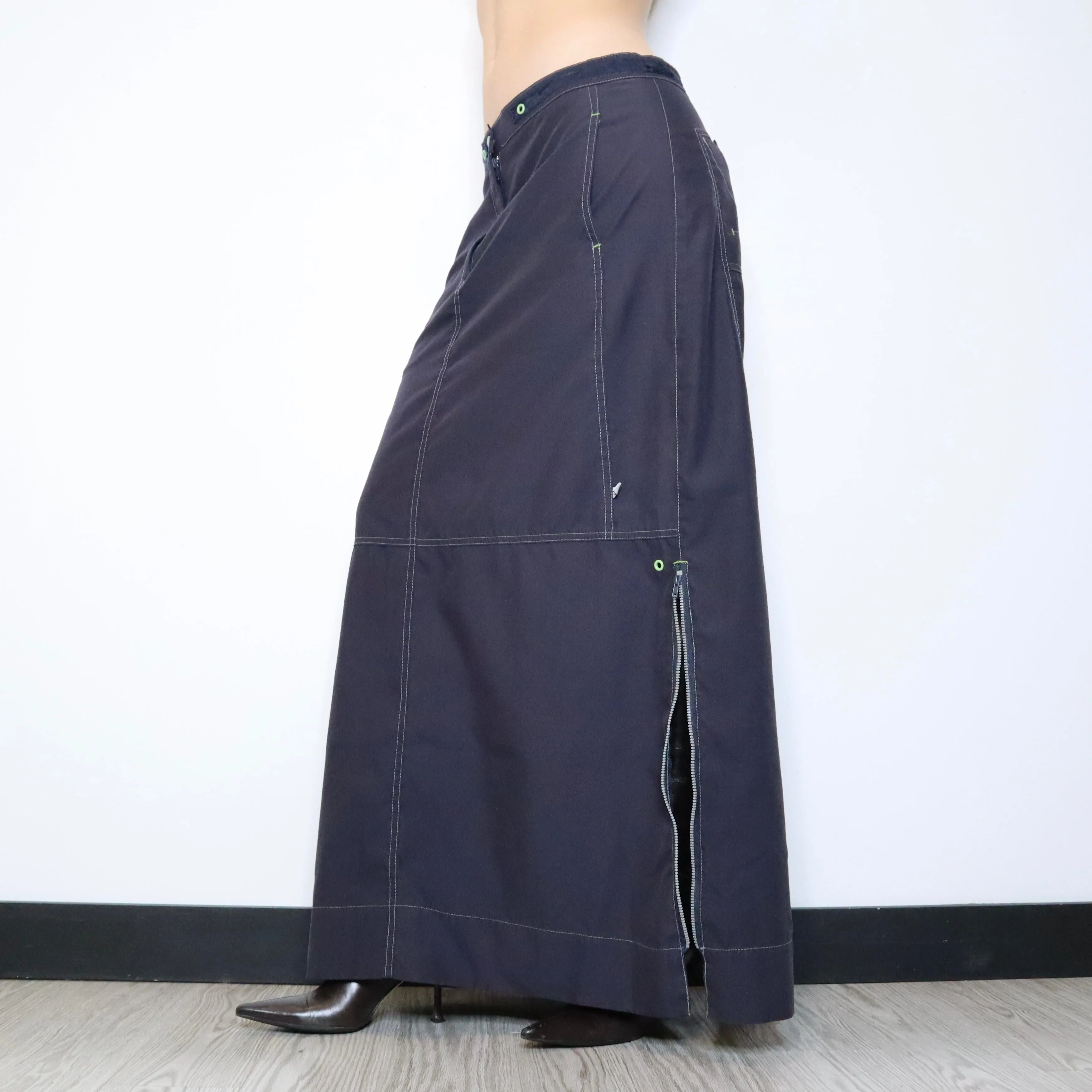 90s Navy Cargo Maxi Skirt (M)