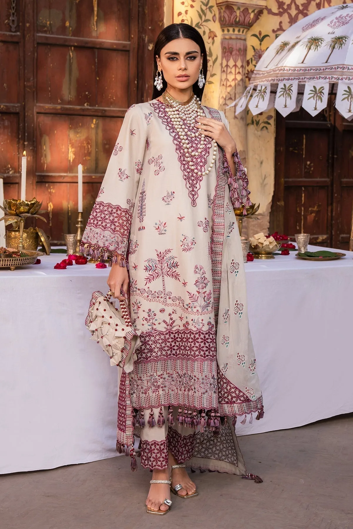 Alizeh | Rawayat Luxury Lawn 24 | Hayat