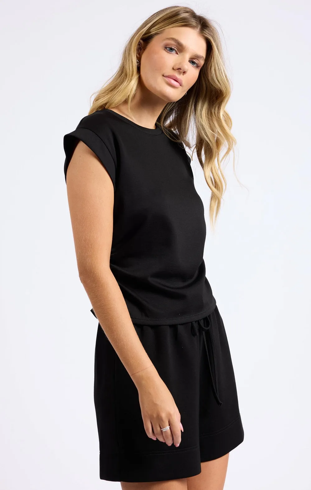 All Well Muscle Tank | Black