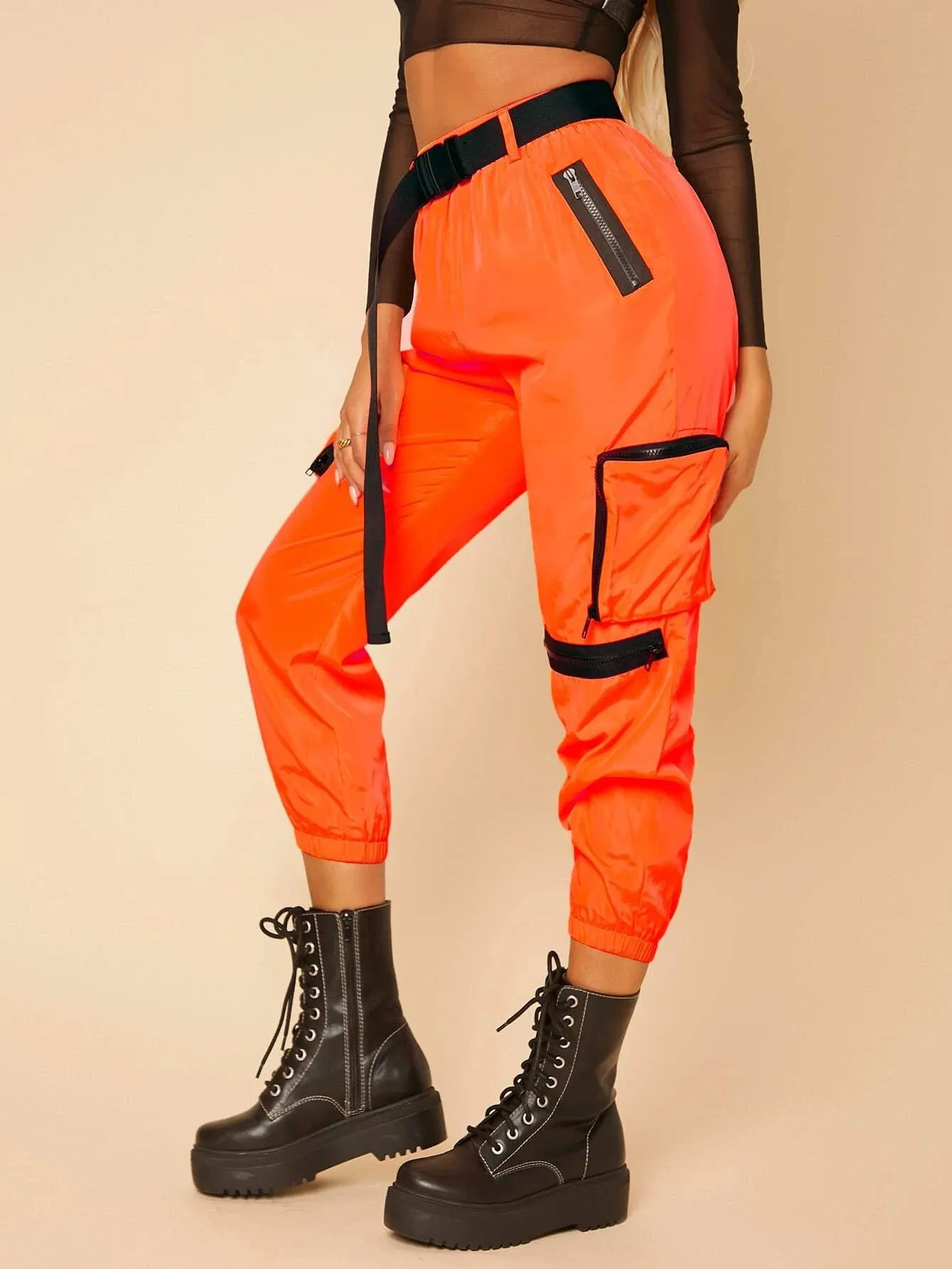 Buckle Belt Capris Cargo Pant