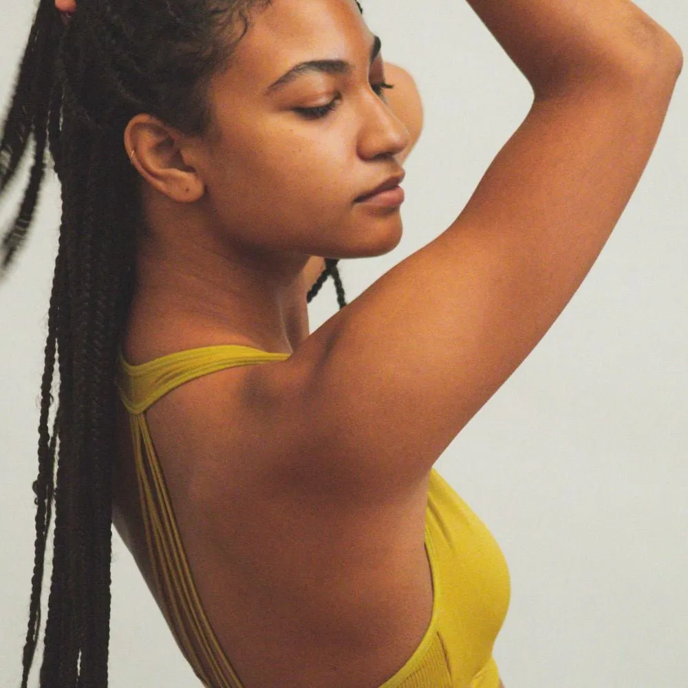 HUG STRAPPY HALTER BRA