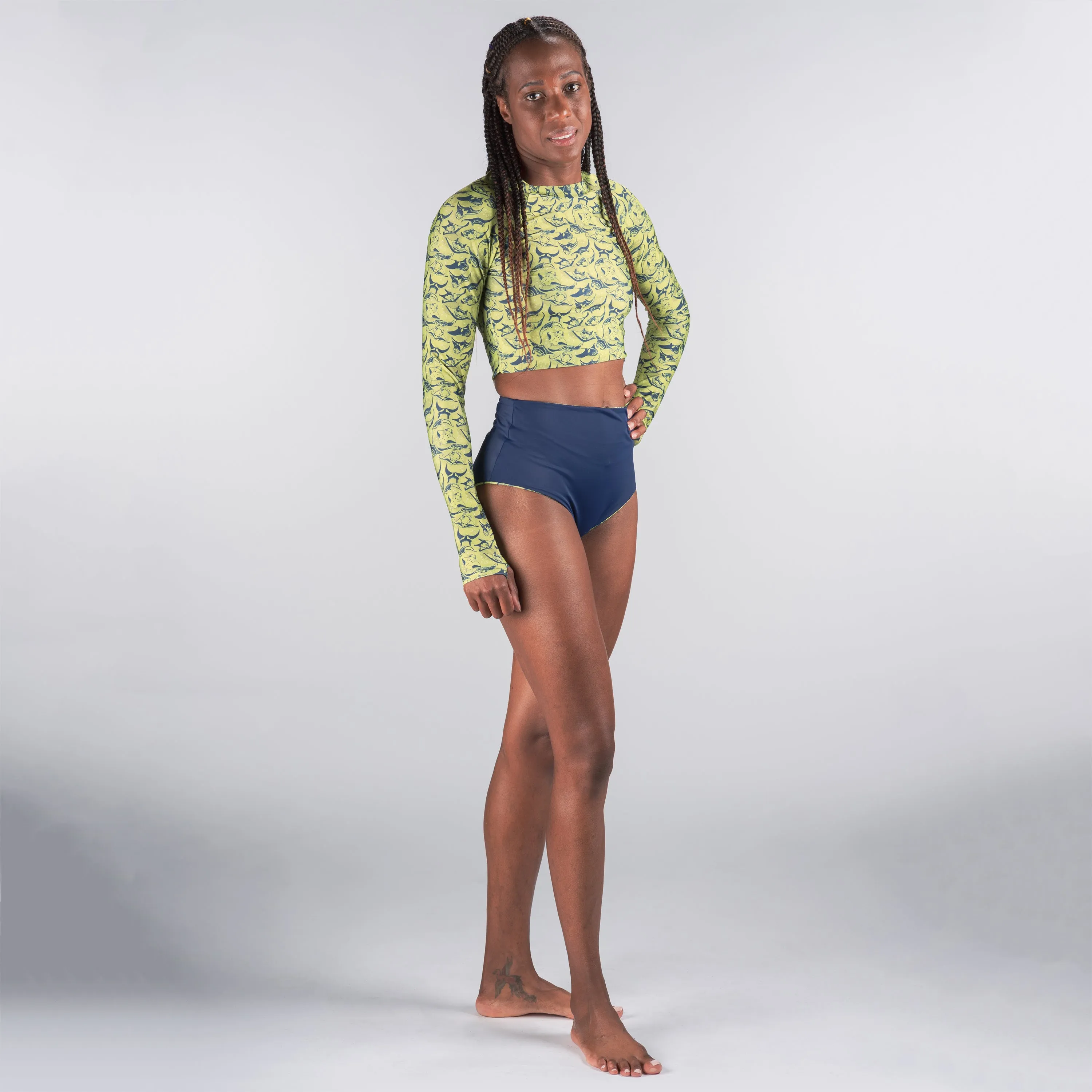 Manta Ray Short Rash Guard