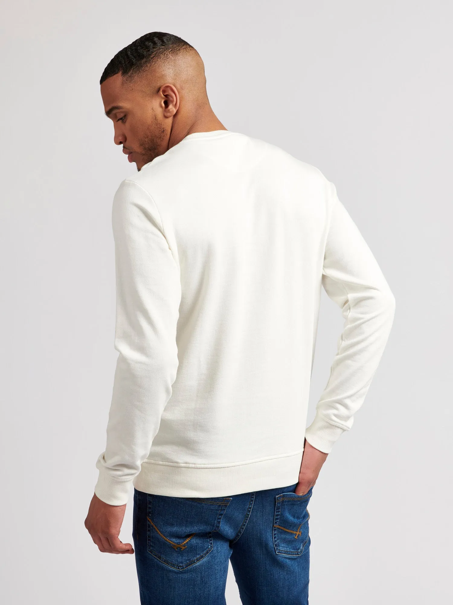 Mens Rider Crew Neck Sweatshirt in Marshmallow