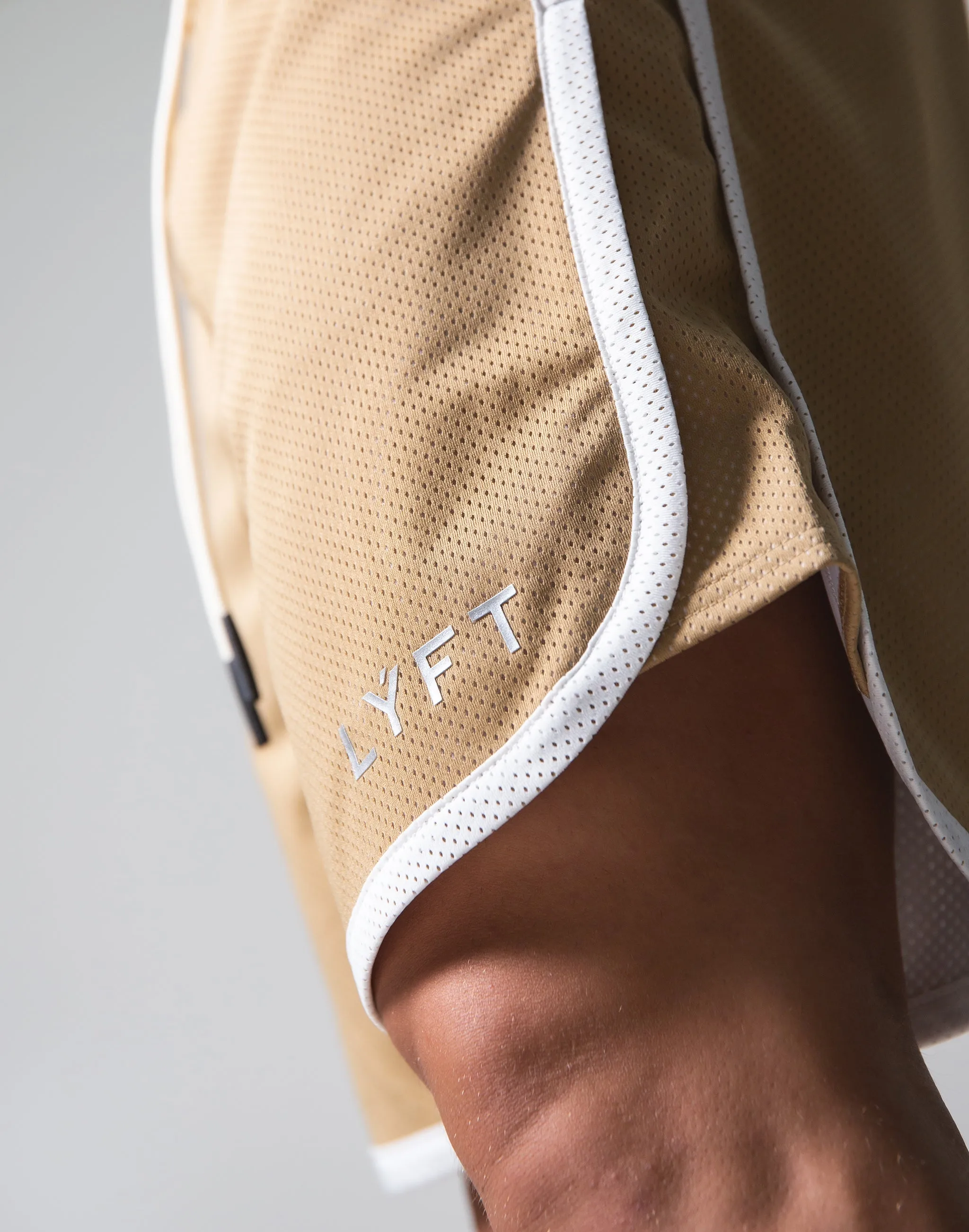 Wide Mesh Shorts - Beige